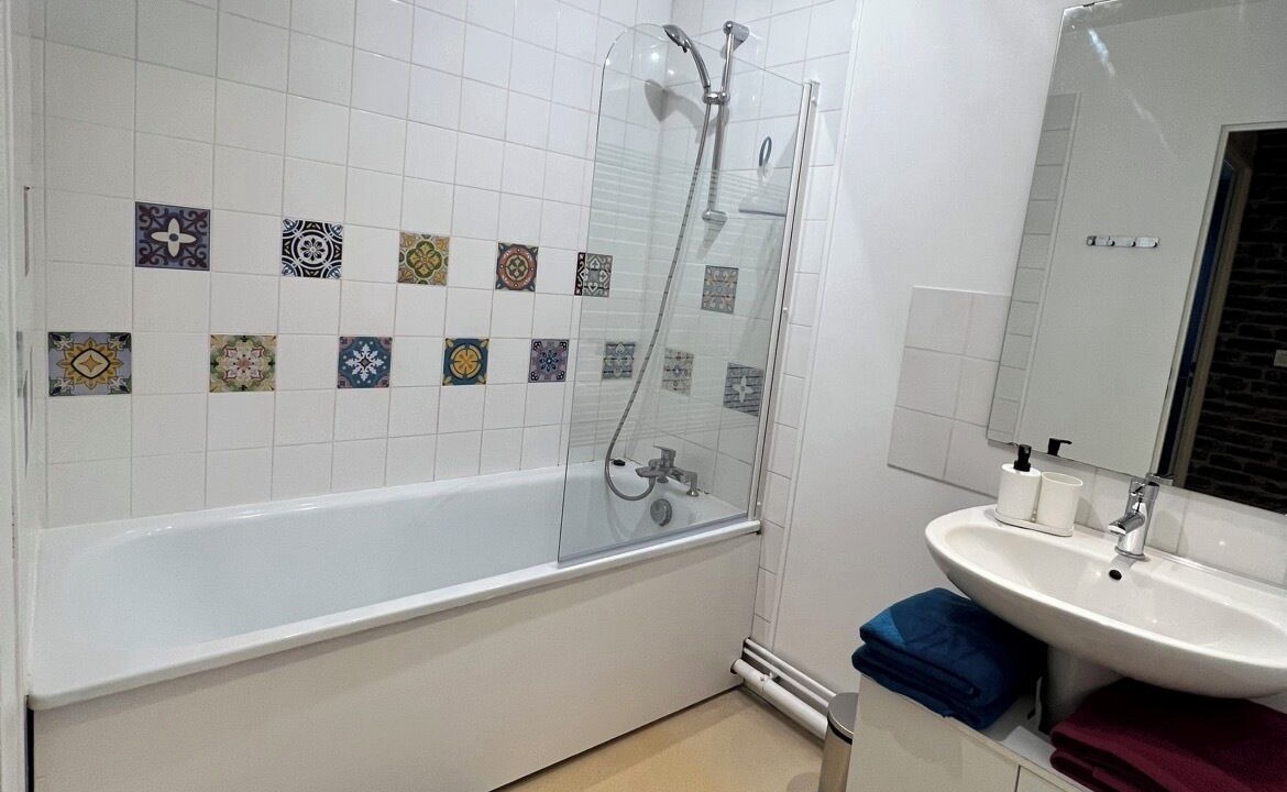 Photo of Bathroom in Perigord