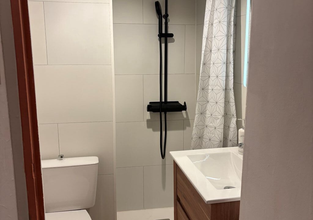Photo of Bathroom in Carmes