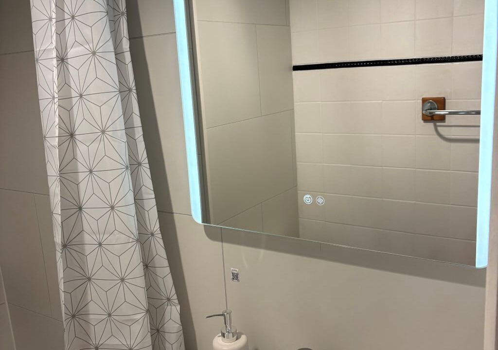 Photo of Bathroom in Carmes