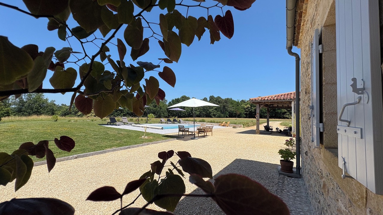 Photo of Outdoor in Blanquefort-sur-Briolance