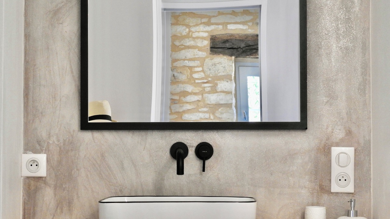 Photo of Bathroom in Blanquefort-sur-Briolance
