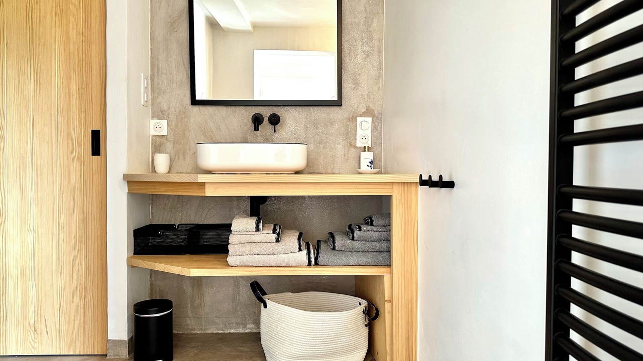 Photo of Bathroom in Blanquefort-sur-Briolance