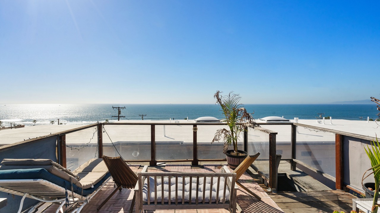 Photo of Patio Balcony in El Porto