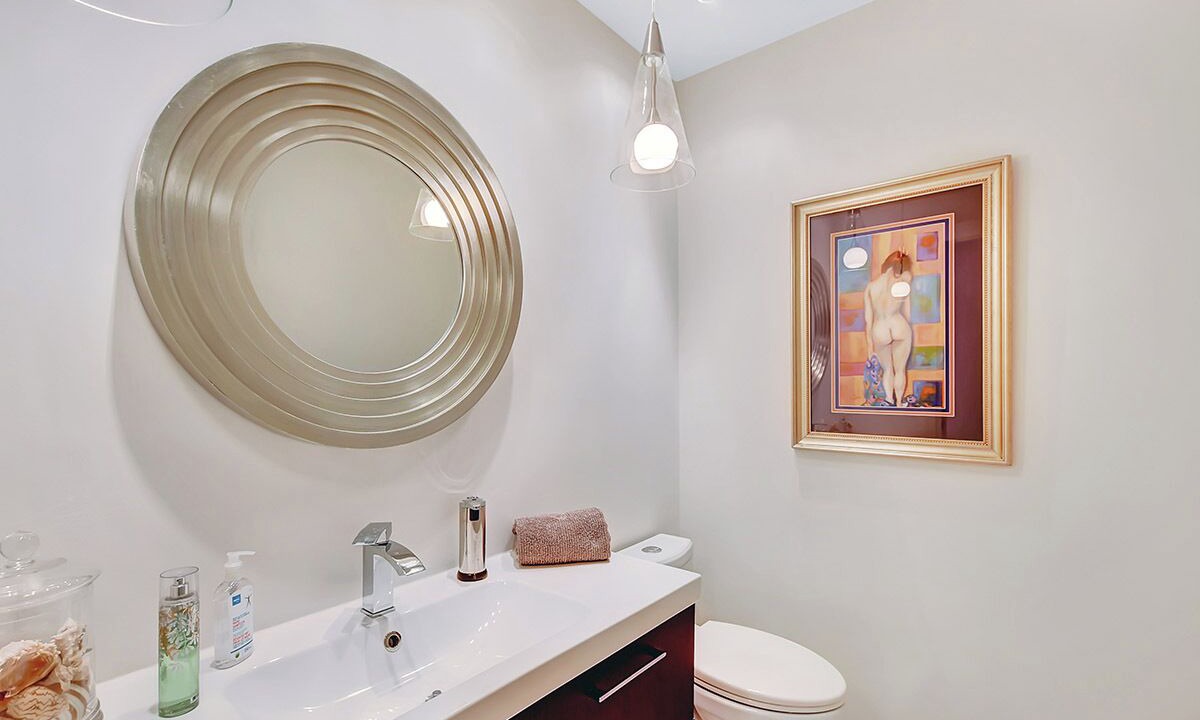 Photo of Bathroom in Old Ottawa East
