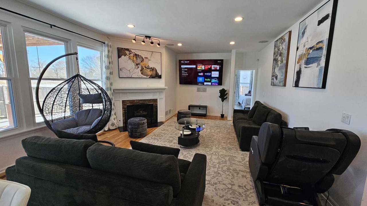 Photo of Livingroom in Bensenville