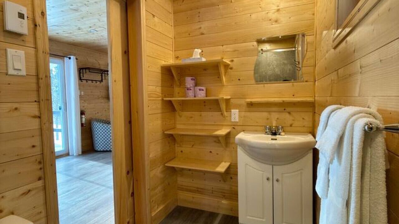 Photo of Bathroom in Pohenegamook