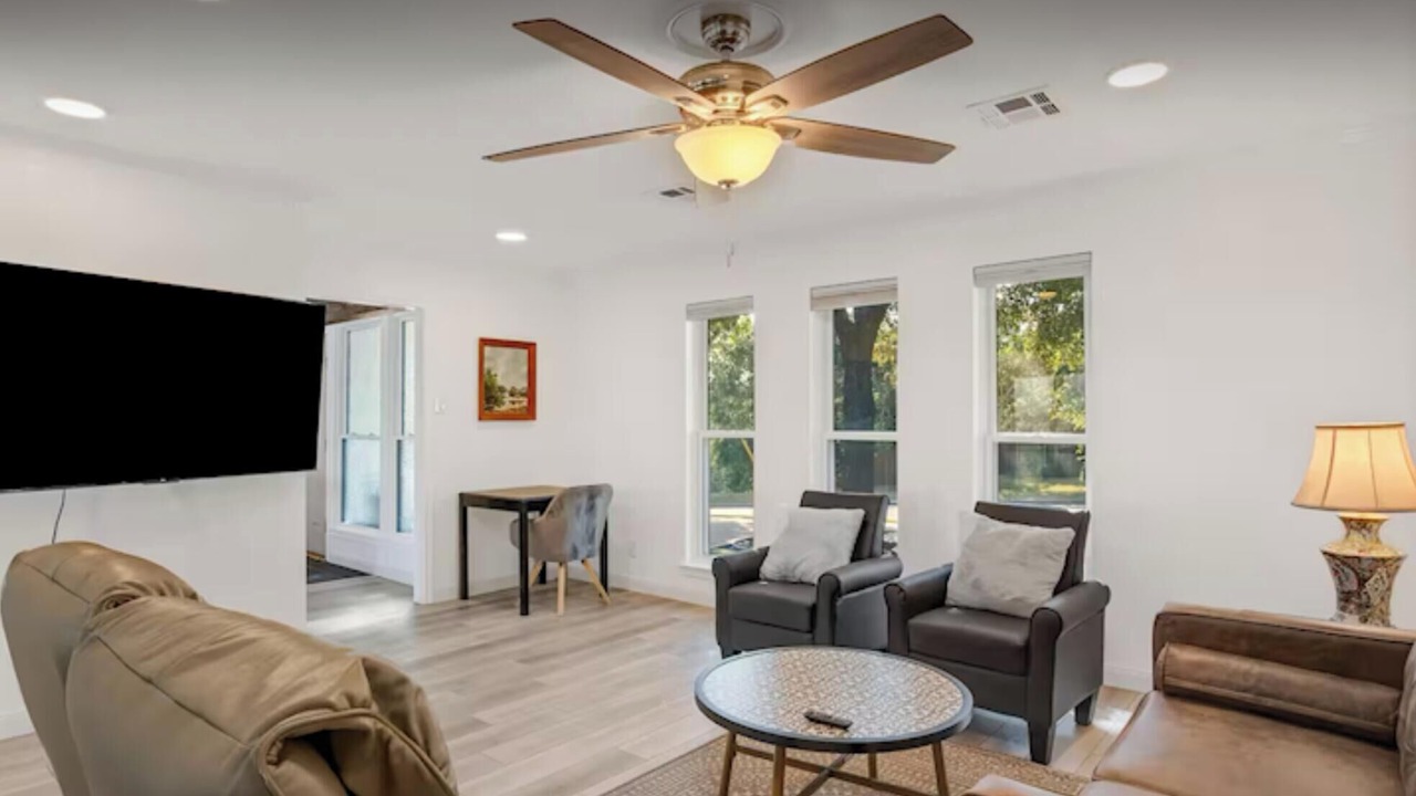Photo of Livingroom in Woodway