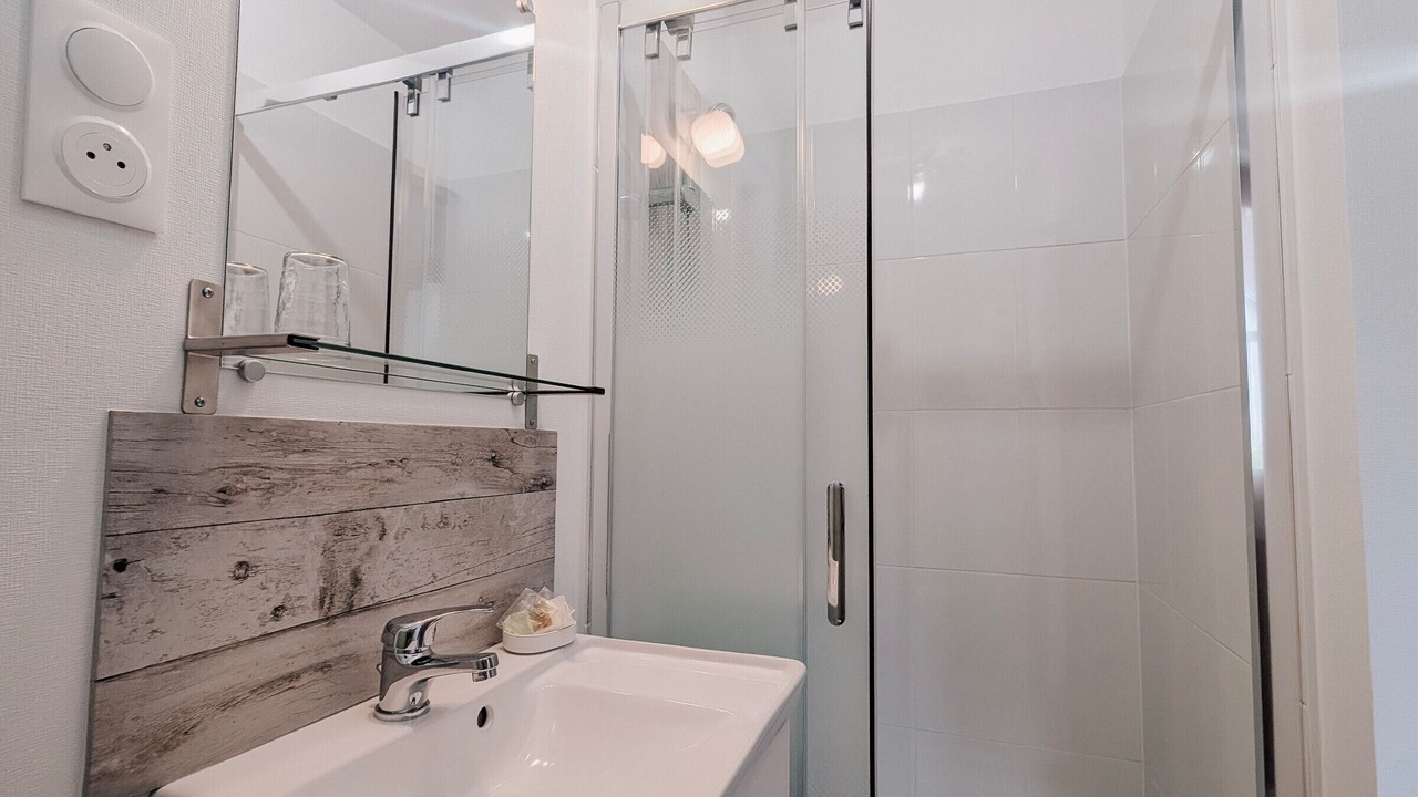 Photo of Bathroom in Vicq-sur-Nahon