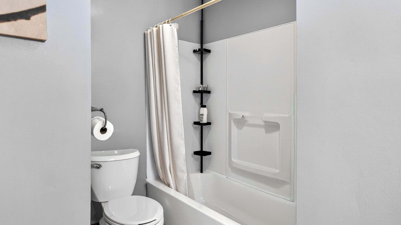 Photo of Bathroom in Shelby Park