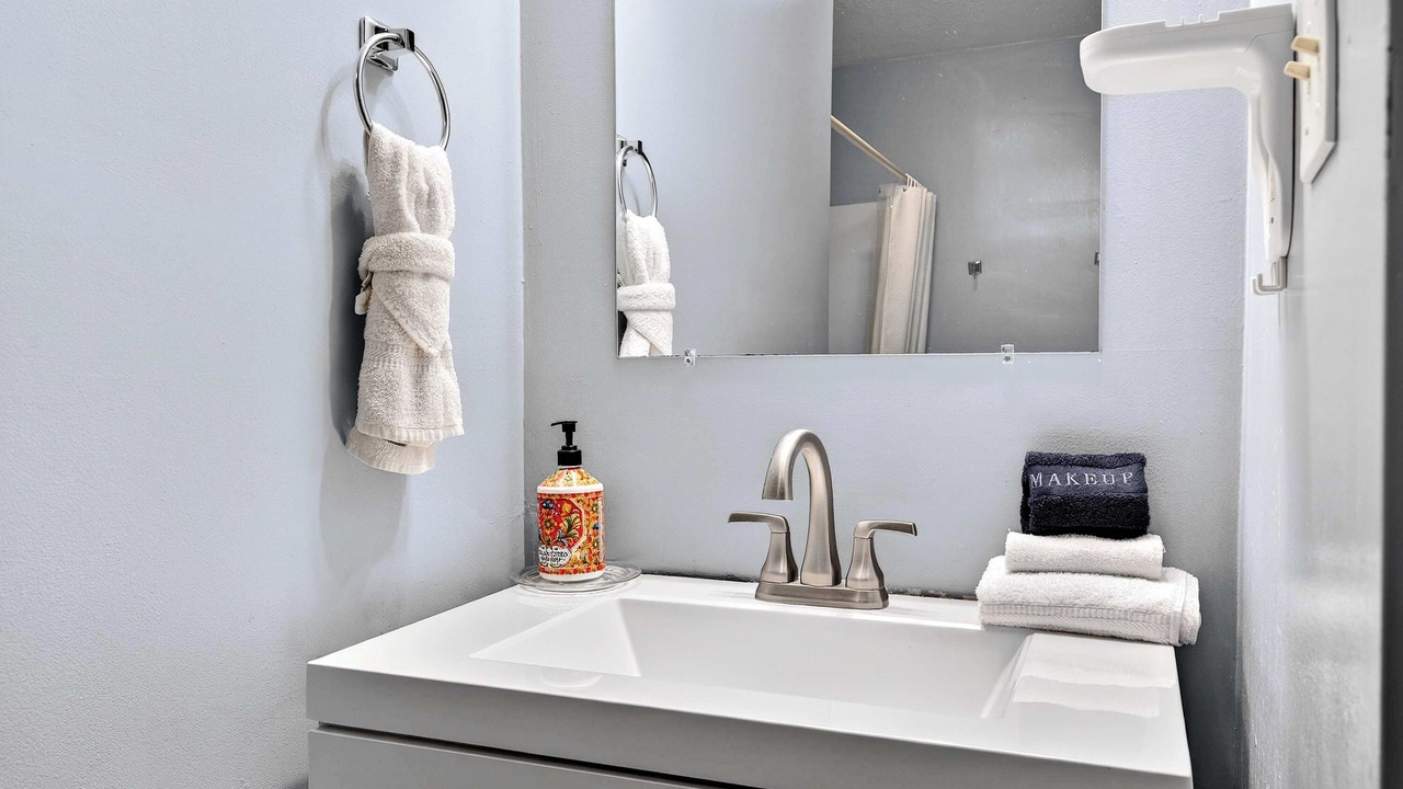 Photo of Bathroom in Shelby Park