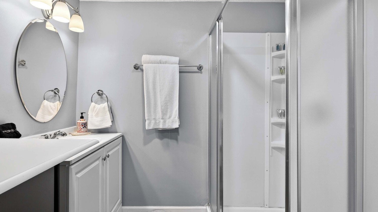 Photo of Bathroom in Shelby Park