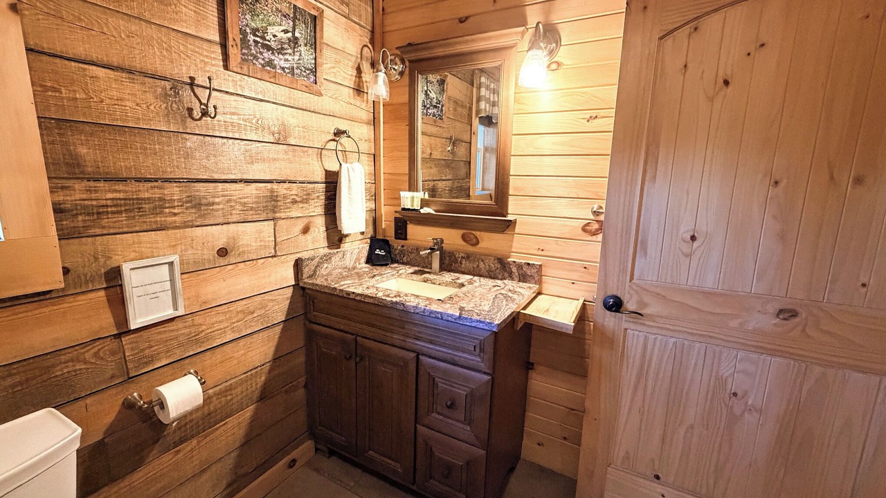 Photo of Bathroom in Walland
