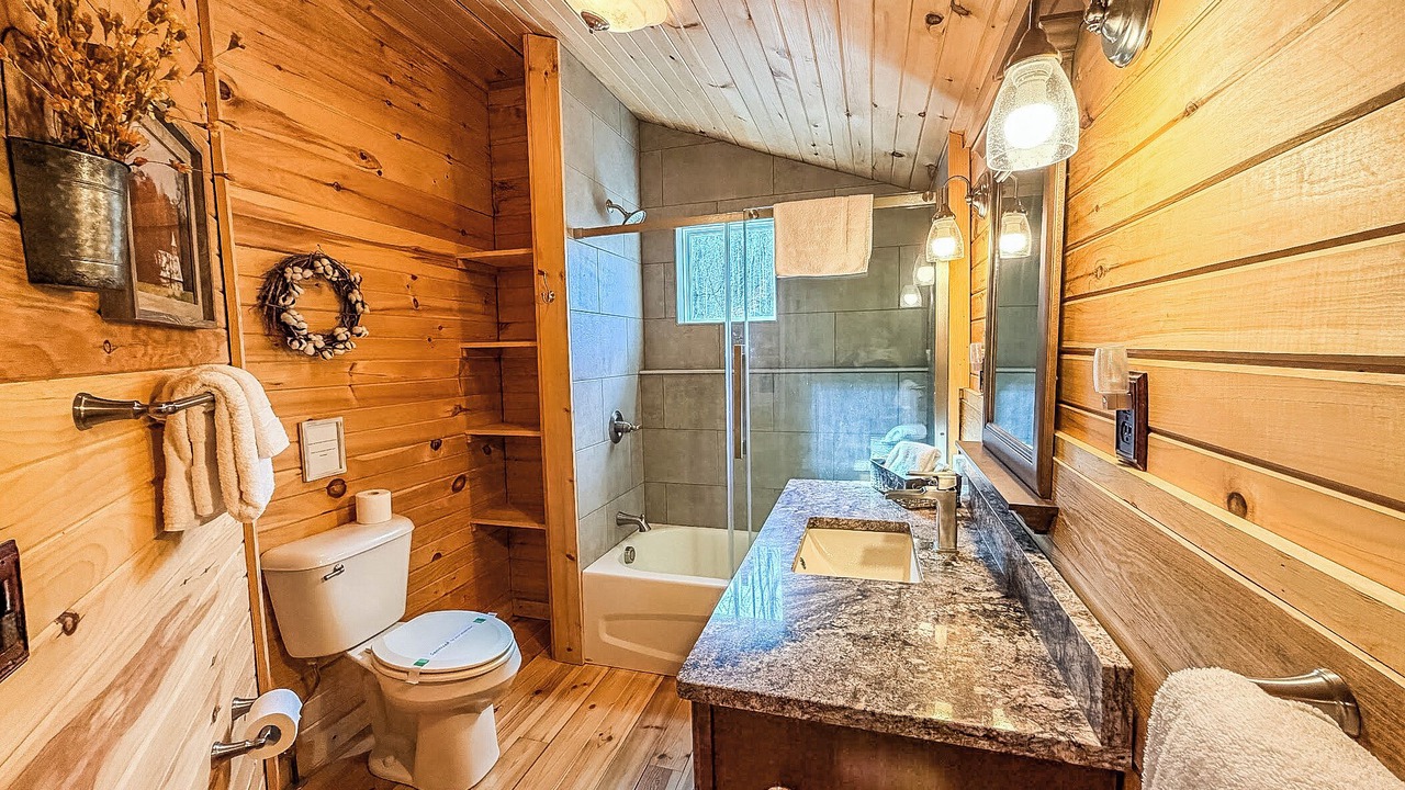 Photo of Bathroom in Walland