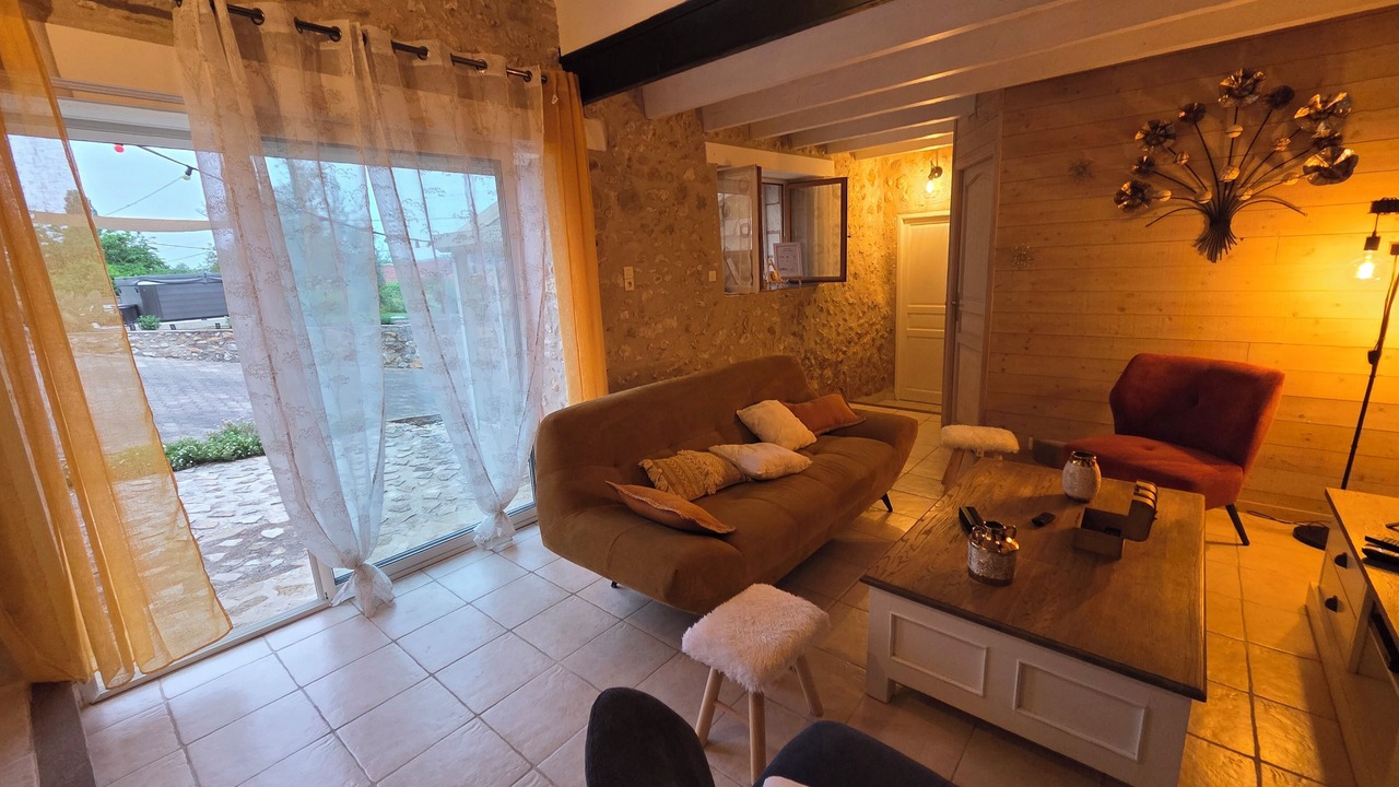 Photo of Livingroom in Sourzac