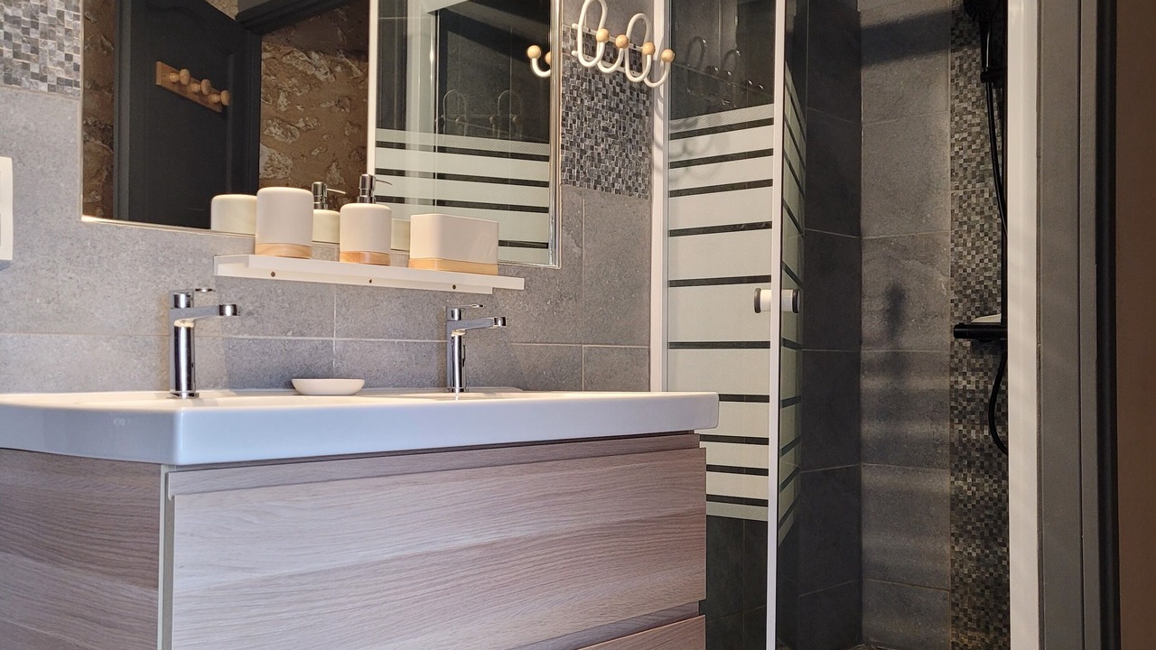 Photo of Bathroom in Sourzac