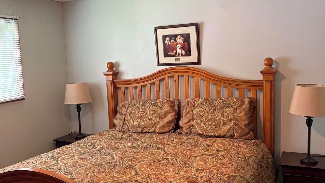 Photo of Bedroom in Alma