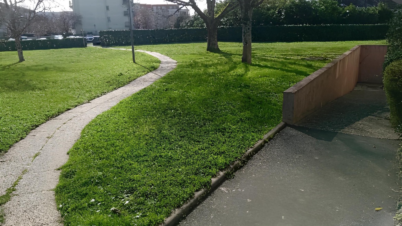 Photo of Outdoor in Tours