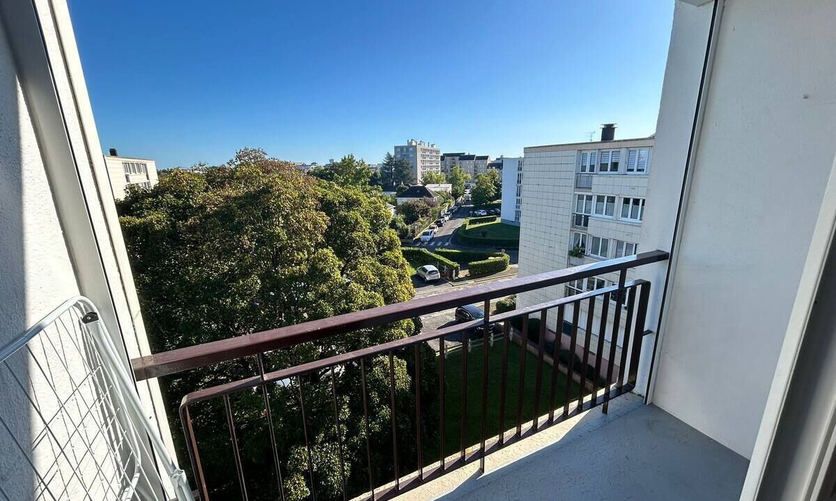 Photo of Outdoor in Tours