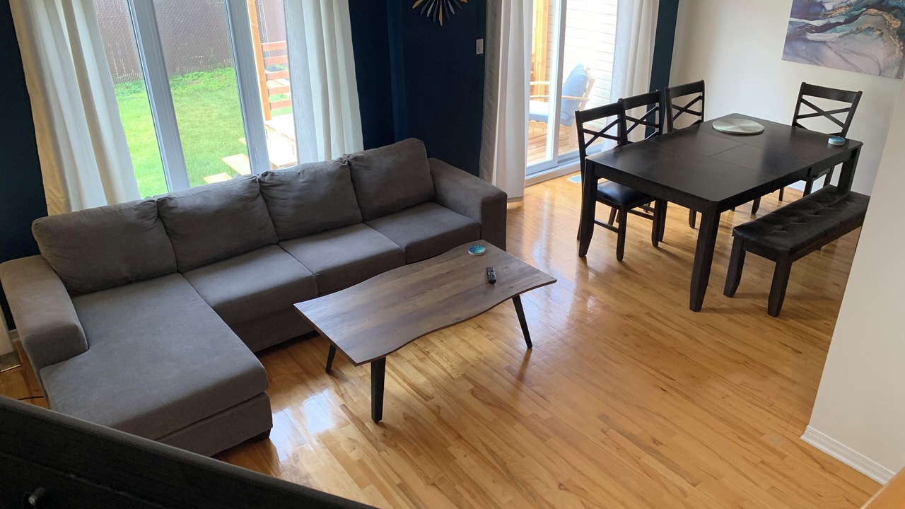 Photo of Livingroom in Pincourt