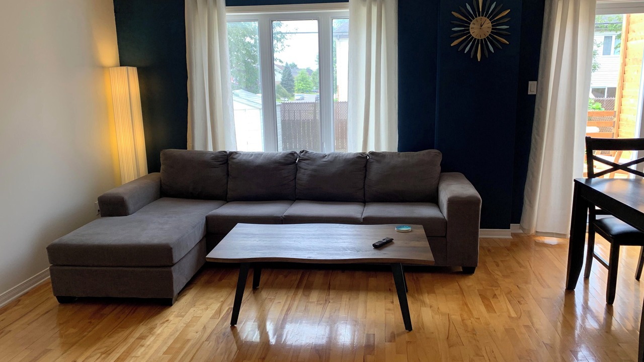 Photo of Livingroom in Pincourt