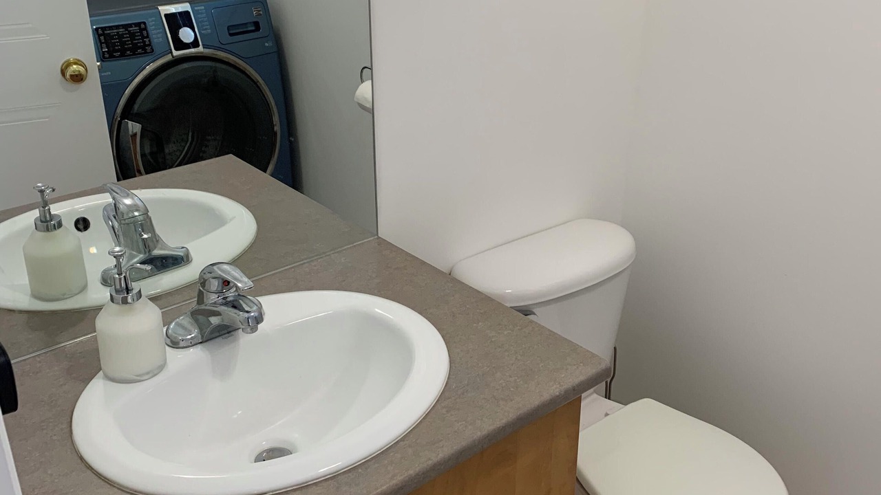 Photo of Bathroom in Pincourt