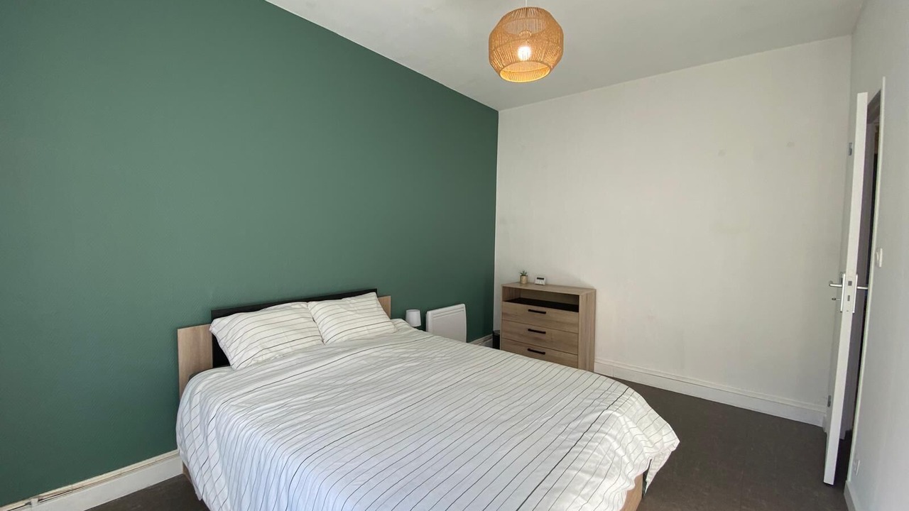 Photo of Bedroom in Saint-Nazaire