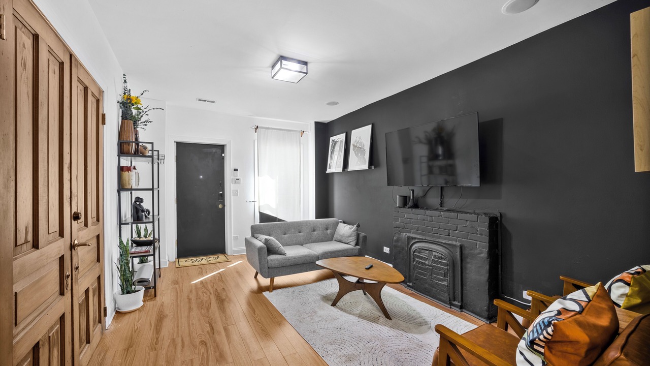 Photo of Livingroom in The Gap