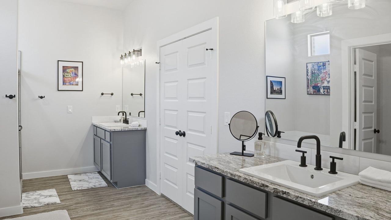 Photo of Bathroom in Midland