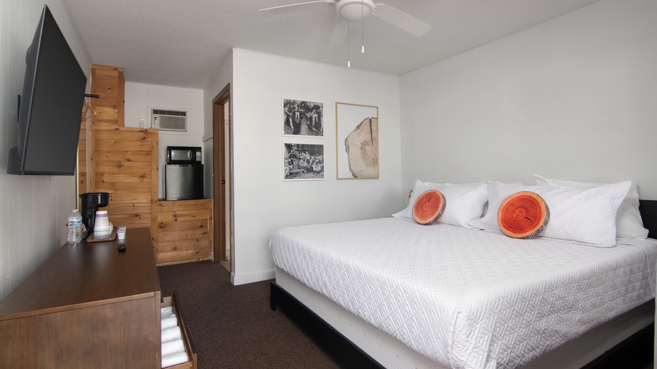Photo of Bedroom in Balsam Lake