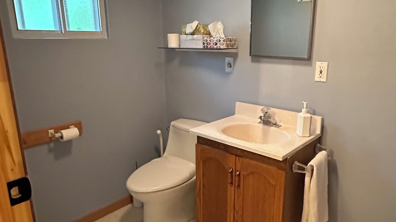 Photo of Bathroom in Utterson