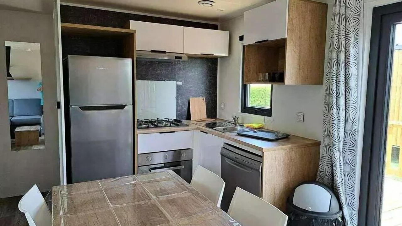 Photo of Kitchen in Maresquel-Ecquemicourt