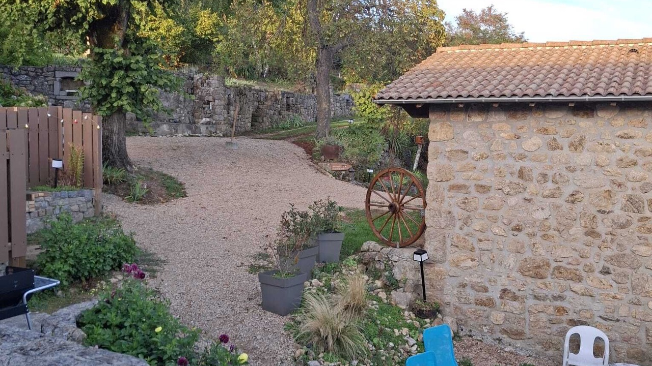 Photo of Outdoor in Nozieres