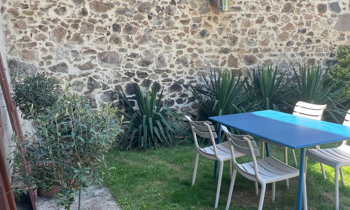 Photo of Outdoor in Chirac