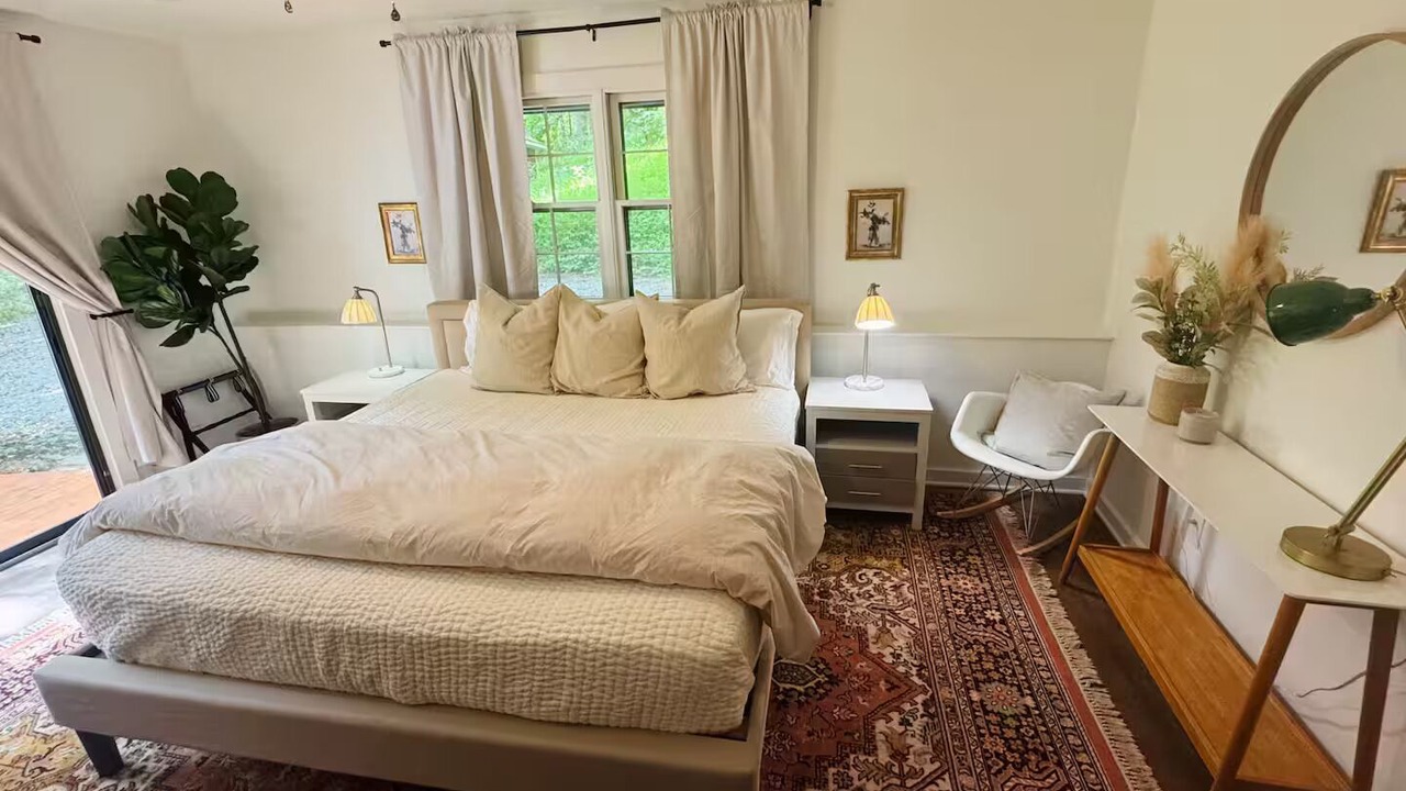 Photo of Bedroom in Bynum