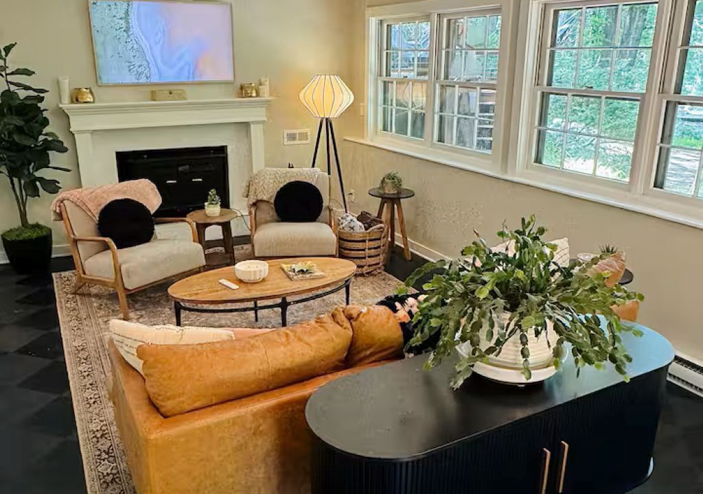 Photo of Livingroom in Bynum