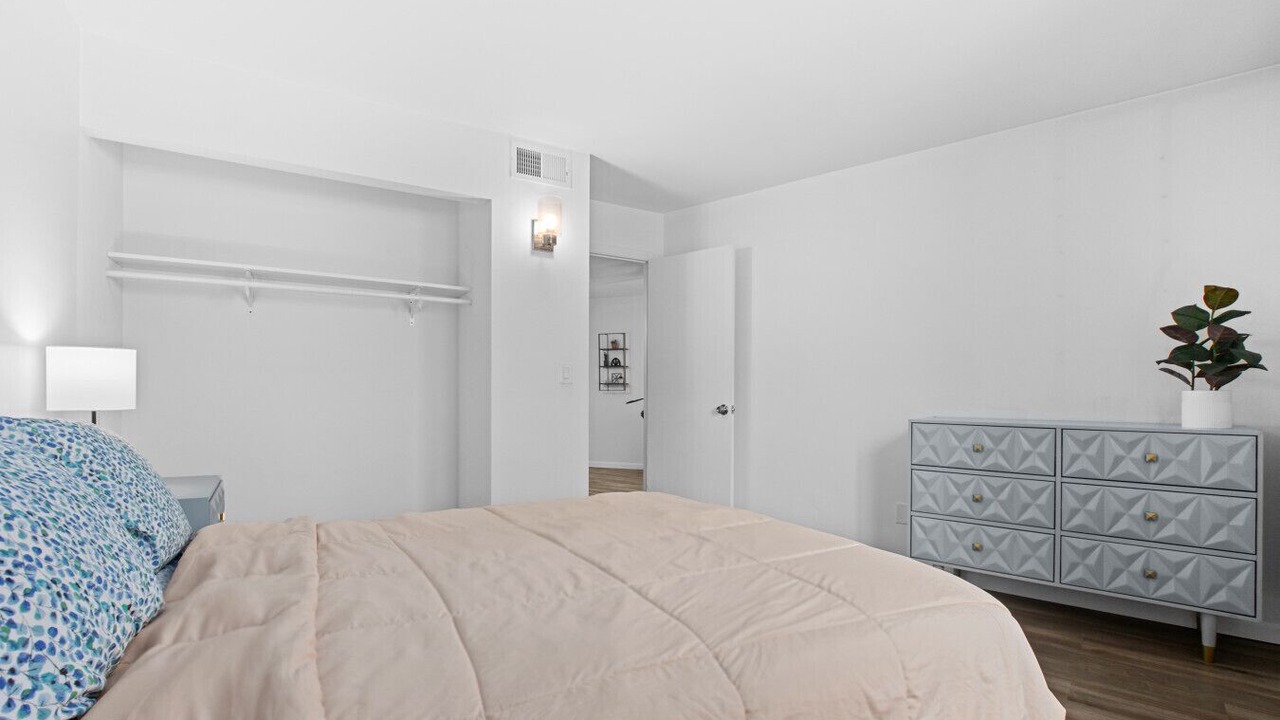 Photo of Bedroom in Orange Prairie