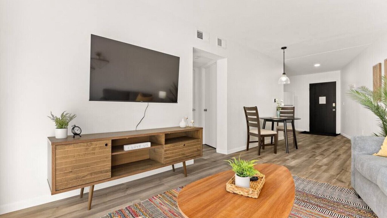 Photo of Livingroom in Orange Prairie