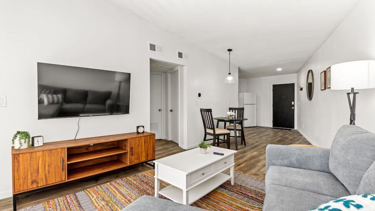 Photo of Livingroom in Orange Prairie