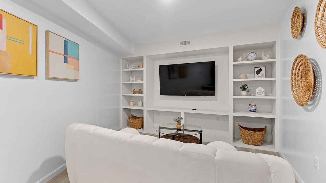 Photo of Livingroom in Orange Prairie