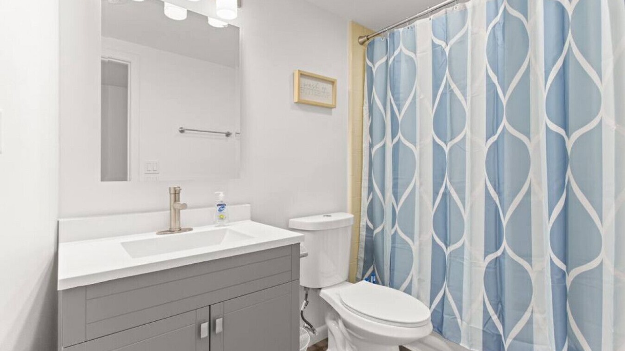 Photo of Bathroom in Orange Prairie
