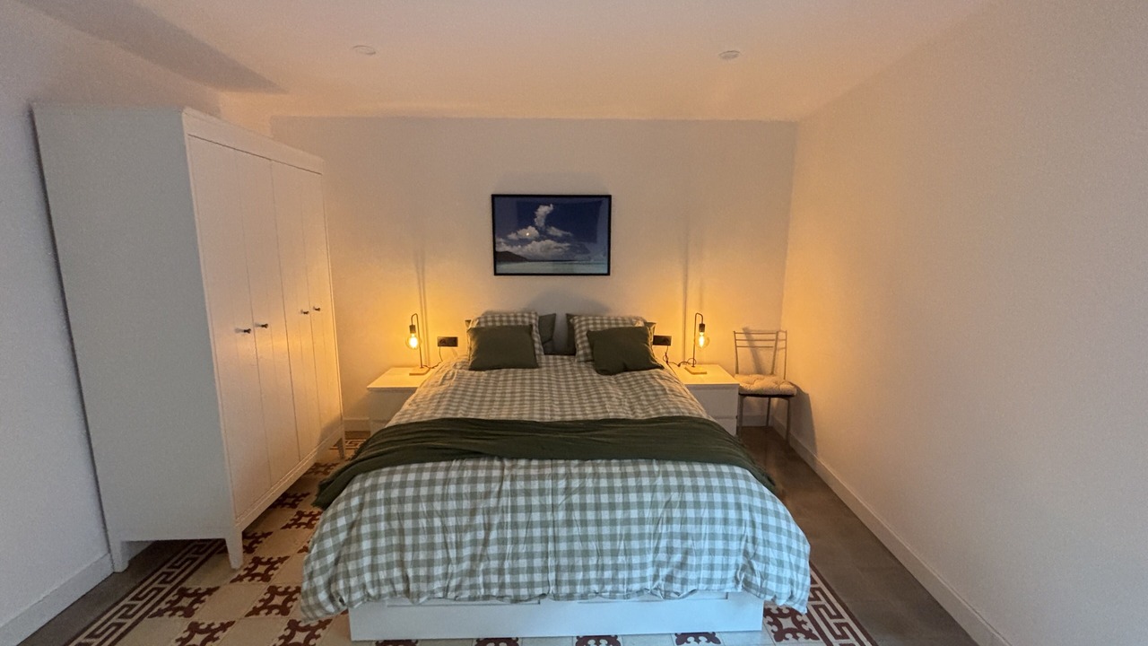 Photo of Bedroom in Vic