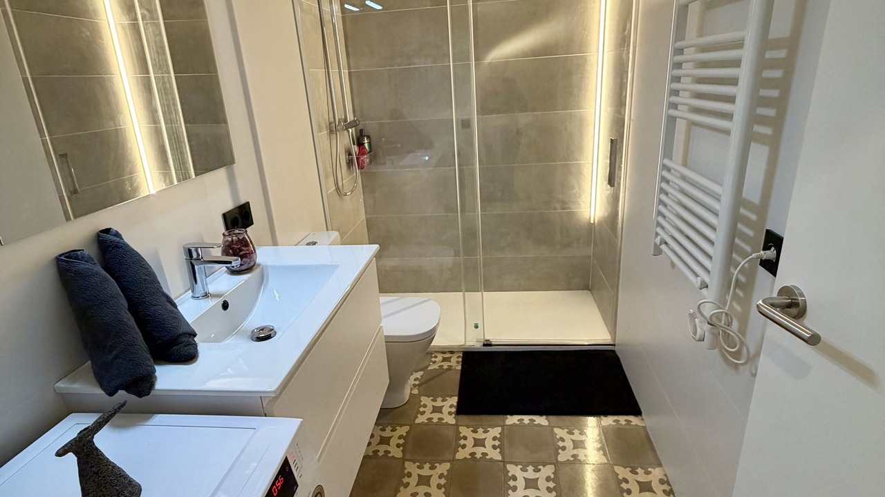 Photo of Bathroom in Vic