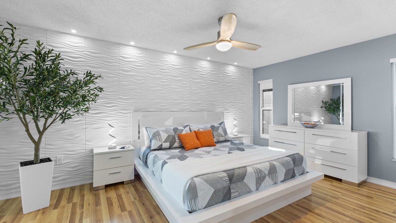 Photo of Bedroom in Lake Sarasota