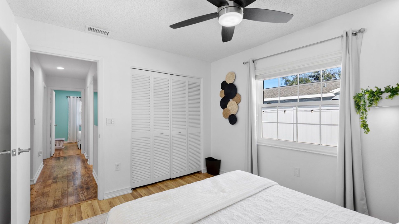 Photo of Bedroom in Lake Sarasota