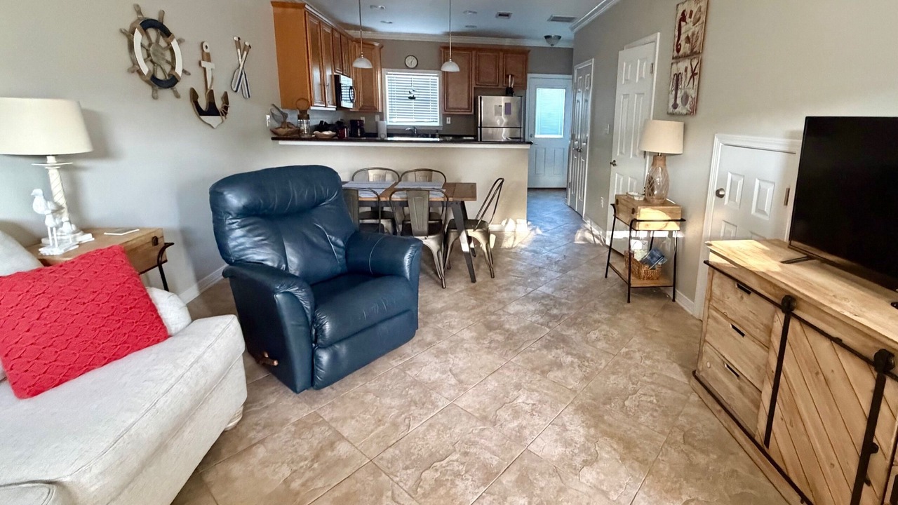 Photo of Livingroom in Long Beach