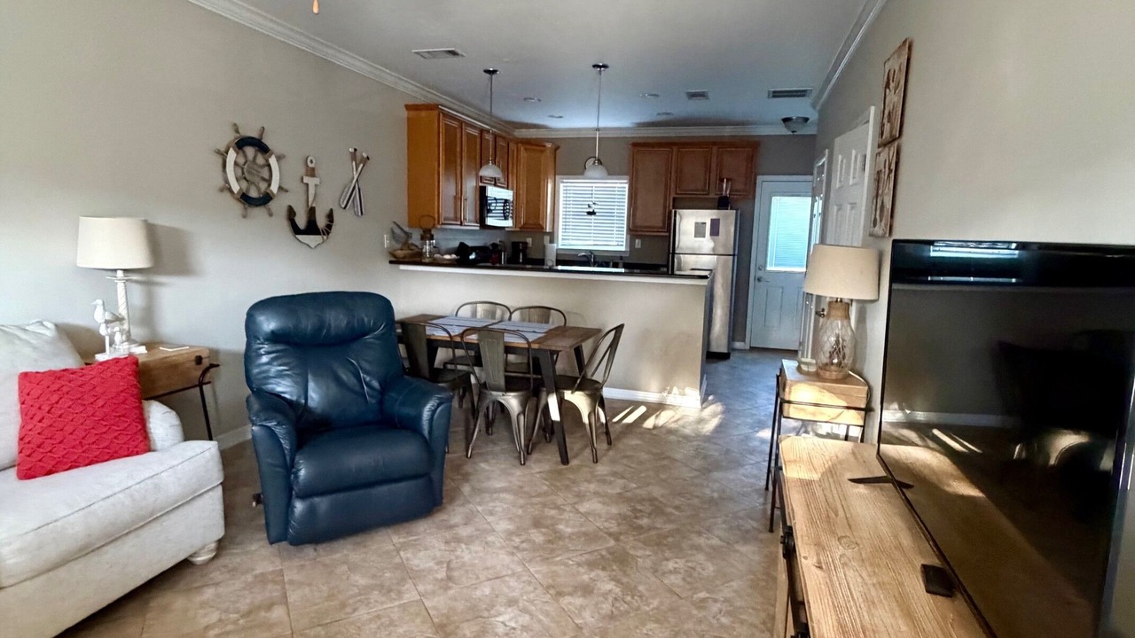 Photo of Livingroom in Long Beach
