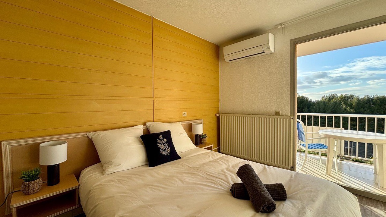Photo of Bedroom in Balaruc-les-Bains