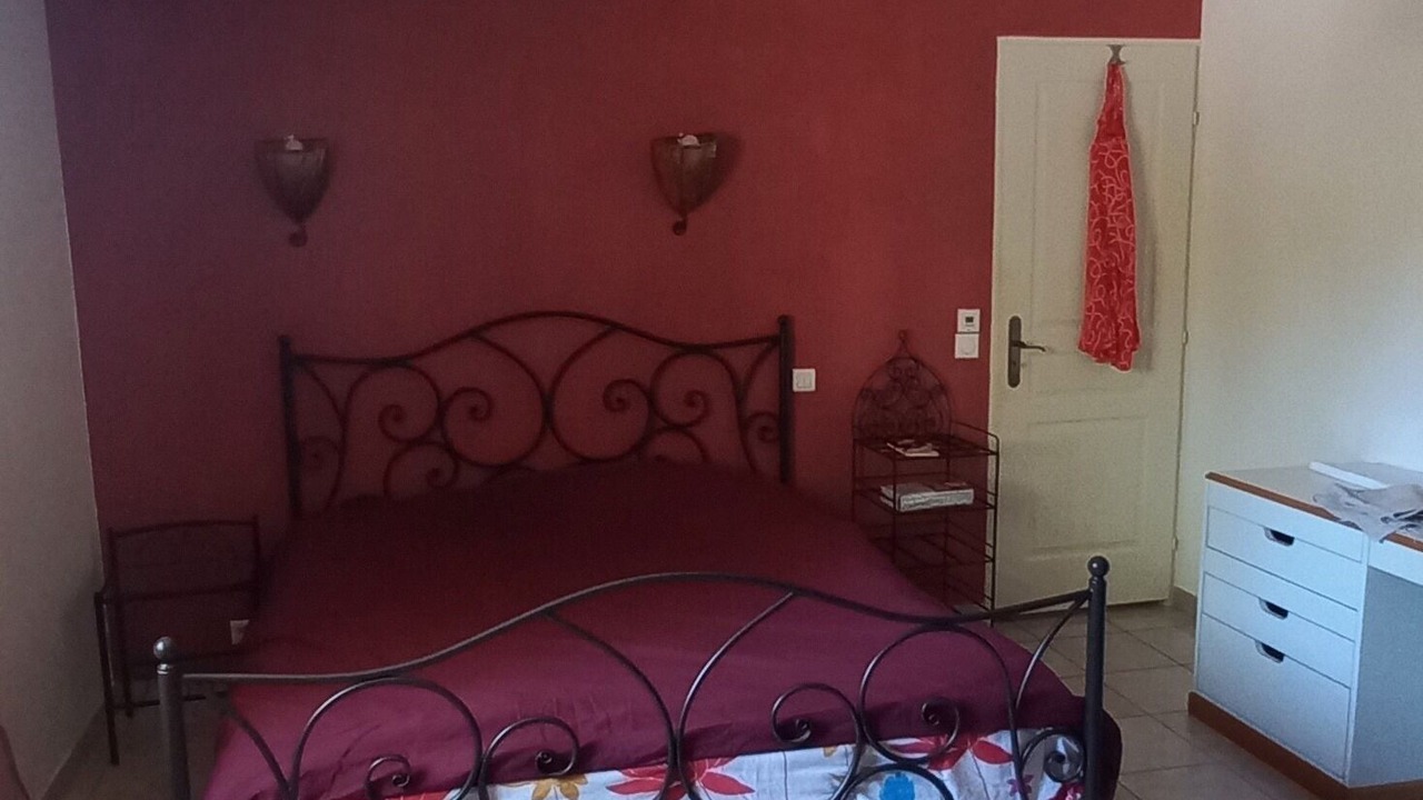 Photo of Bedroom in Beaucaire