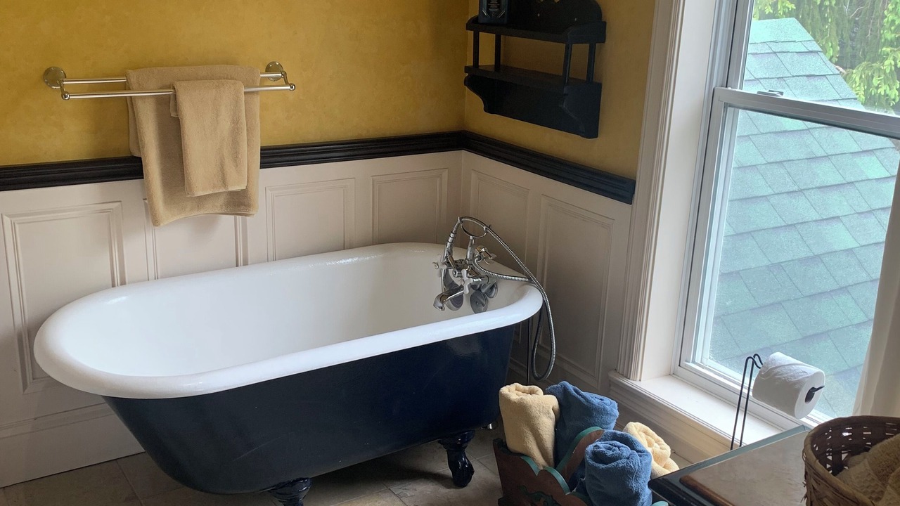 Photo of Bathroom in Port Williams