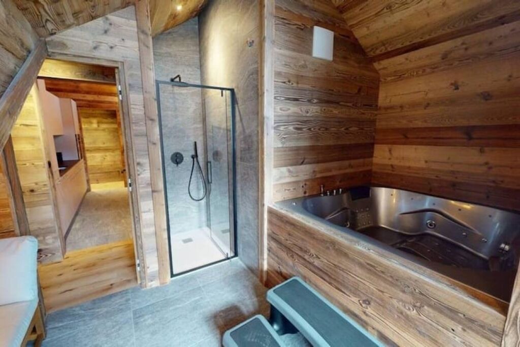 Photo of Bathroom in Champery